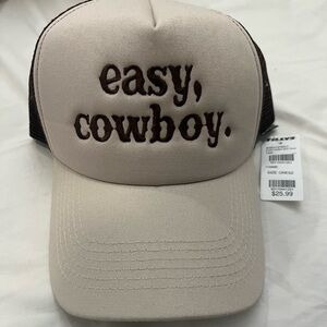 Tilly’s trucker hat